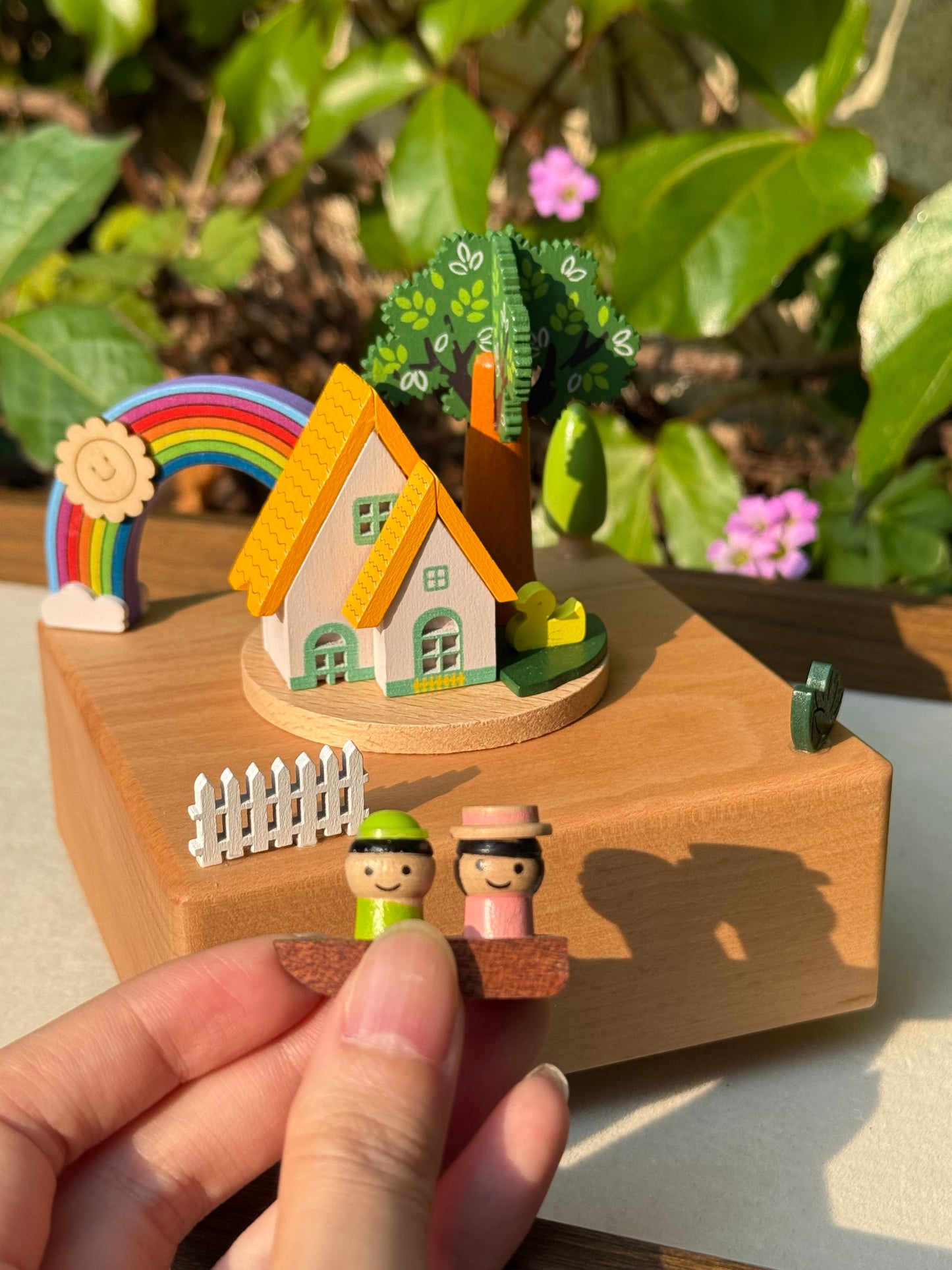 (M09)木製品の置物