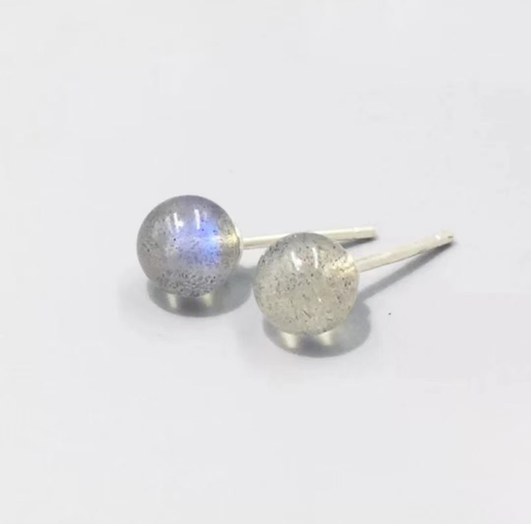 (D08)天然石ピアス